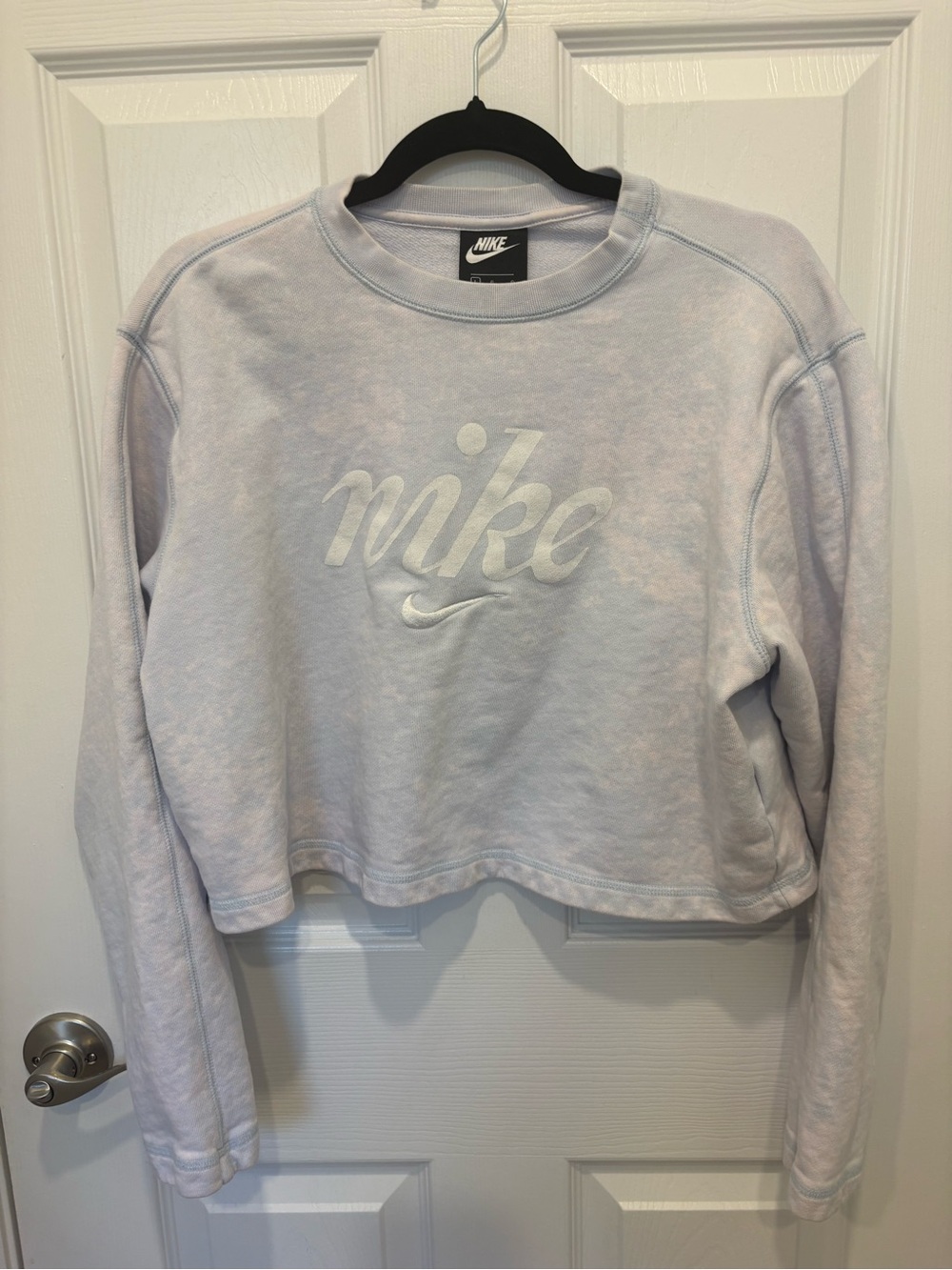 Nike Women's Light Purple Cropped Crewneck Sweatshirt #1241